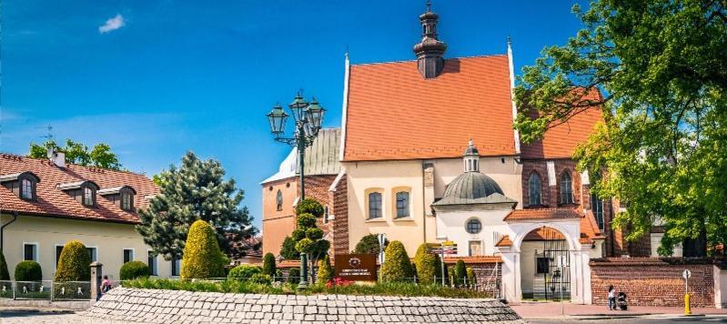 Pokoje Goscinne Z Lazienkami Niepołomice Exterior foto