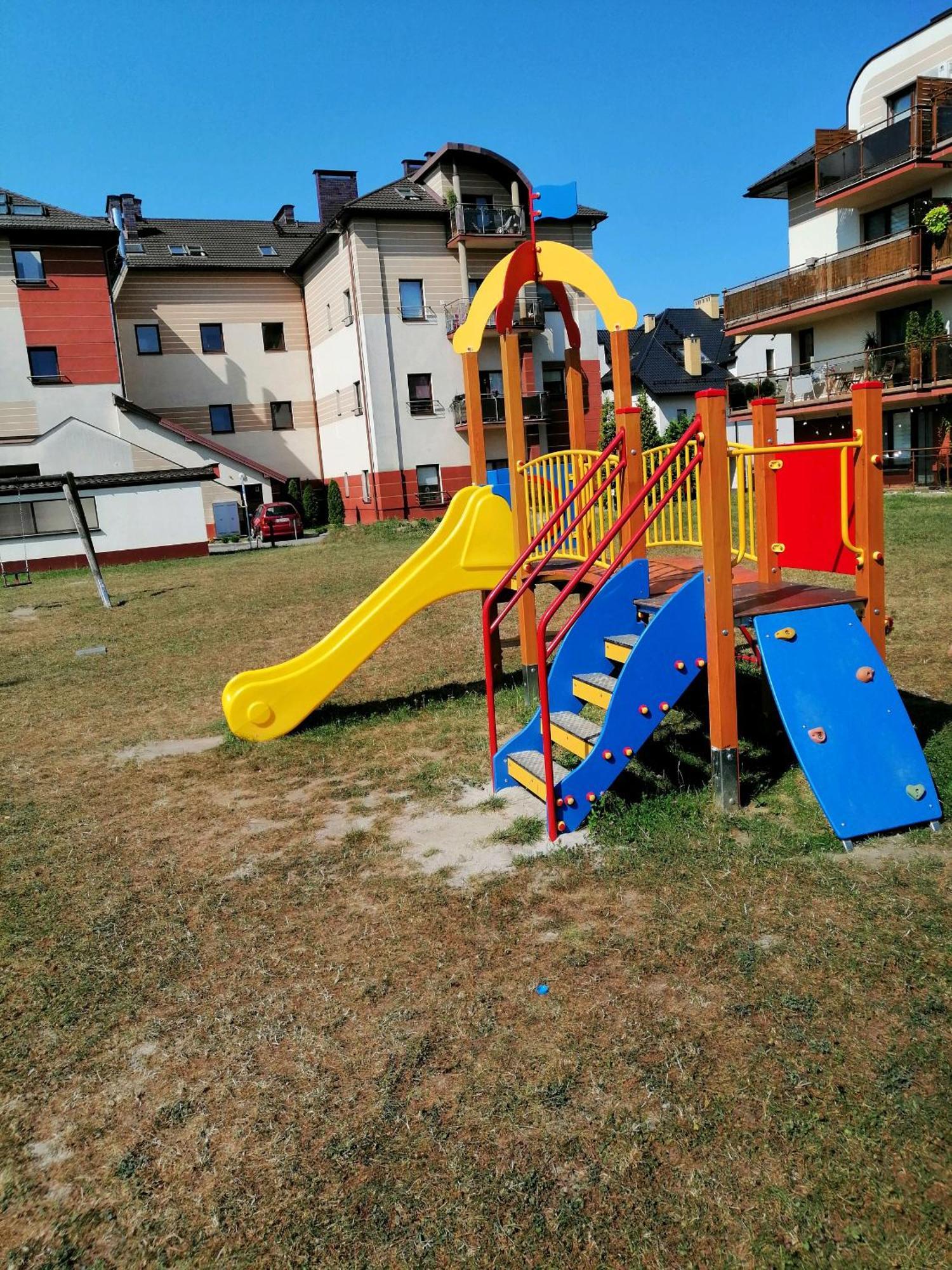 Pokoje Goscinne Z Lazienkami Niepołomice Exterior foto